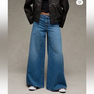 American Eagle Baggy A Line fit Jeans Size 8 Wide-Leg medium tinted